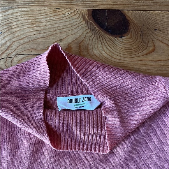 Double Zero Pink Ribbed Sweatshirt - Picture 2 of 3